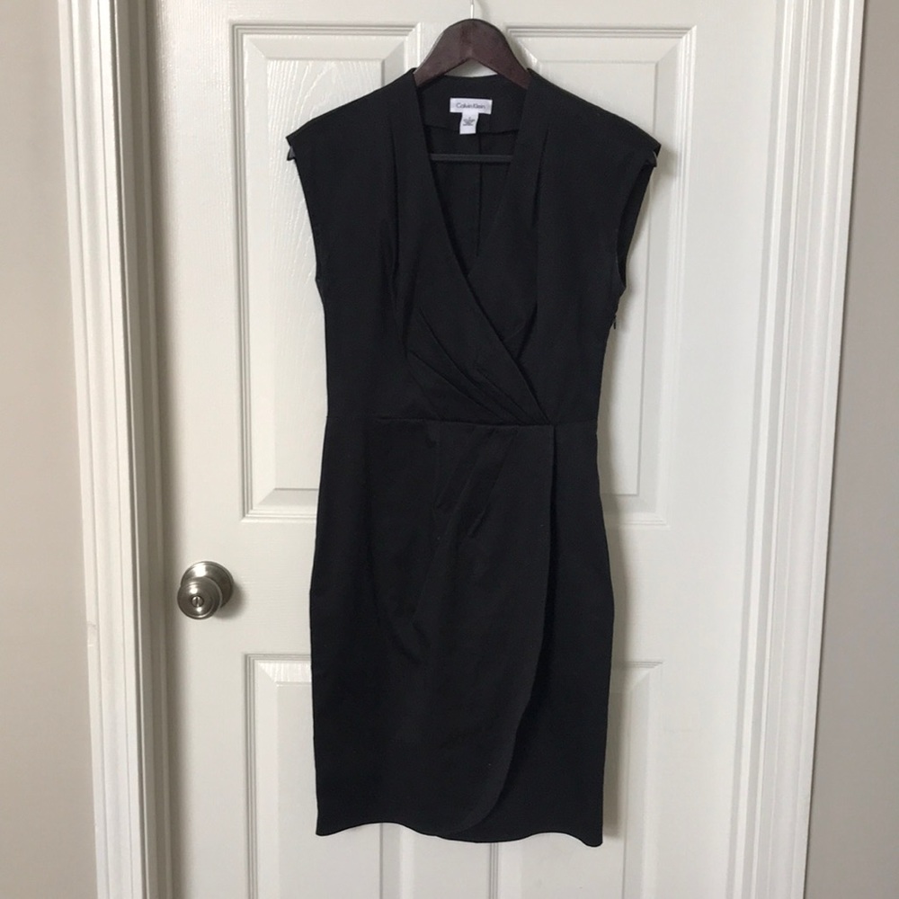☀️Summer Sale☀️ Calvin Klein Faux Wrap Dress